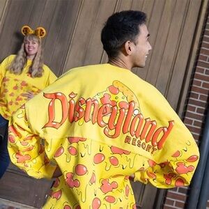 Disneyland Resort Spirit Jersey Yellow Melting Pizza Long Sleeve Tee Size S